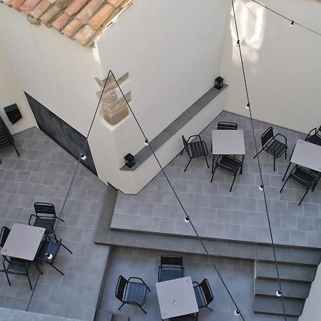 Hostal Universitat サルベラ エクステリア 写真